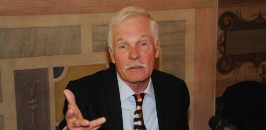 E’ morto il fondatore della Cnn Ted Turner, aveva 87 anni