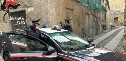 Tratta di esseri umani, catturato a Sassari latitante nascosto in un armadio