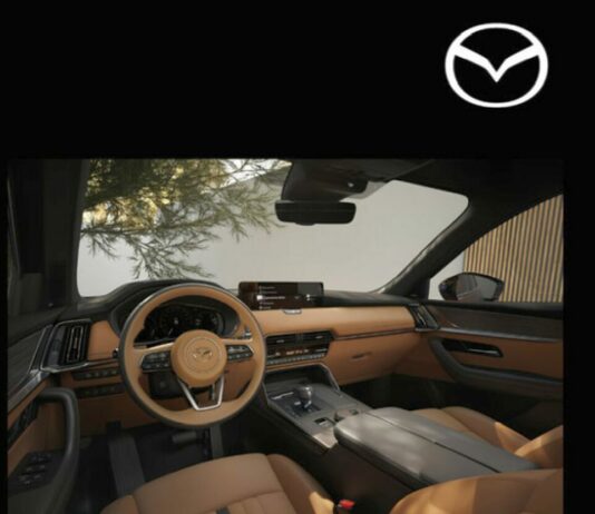 La Mazda CX-60 diventa la “sala d’ascolto più piccola del mondo”