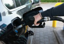 Carburanti: Mimit, prezzo medio self benzina 1,934 euro/litro, gasolio 2,026