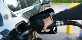 Carburanti: Mimit, prezzo medio self benzina 1,934 euro/litro, gasolio 2,026