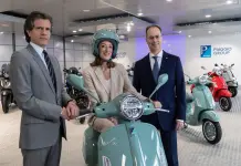 La Presidente del Parlamento Europeo Metsola in visita alla Piaggio