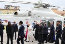 Il Papa a Pompei “Rinnovare l’impegno per la pace”