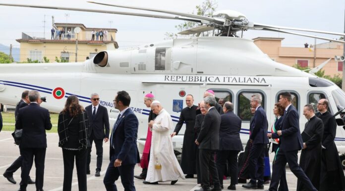 Il Papa a Pompei “Rinnovare l’impegno per la pace”