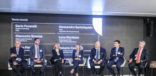 Deloitte, 7 italiani su 10 preferiscono le polizze per proteggere il capitale