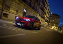 Alfa Romeo Junior si rinnova, torna Pedro Alonso nello spot tv