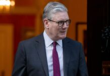 Regno Unito, batosta per i labour alle amministrative ma Starmer “va avanti”
