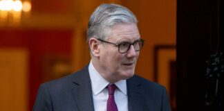 Regno Unito, batosta per i labour alle amministrative ma Starmer “va avanti”