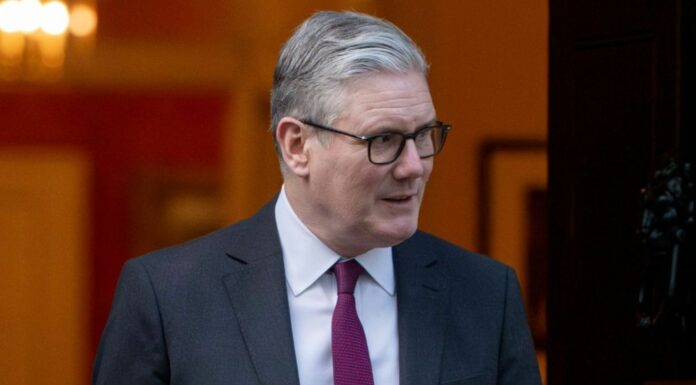 Regno Unito, batosta per i labour alle amministrative ma Starmer “va avanti”