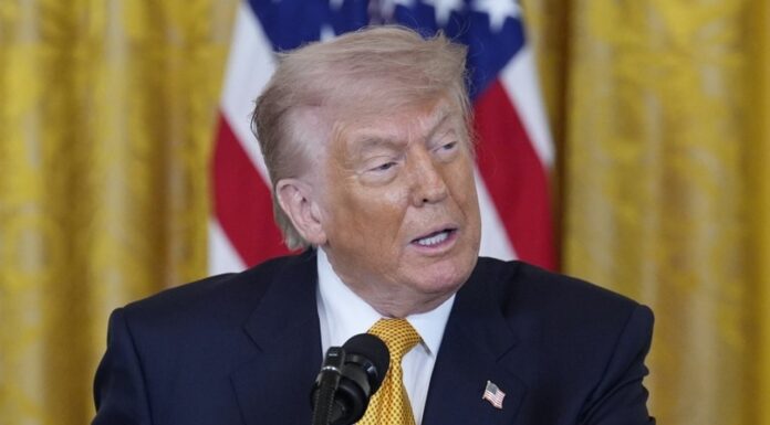 Trump annuncia tre giorni di cessate il fuoco in Ucraina, dal 9 all’11 maggio