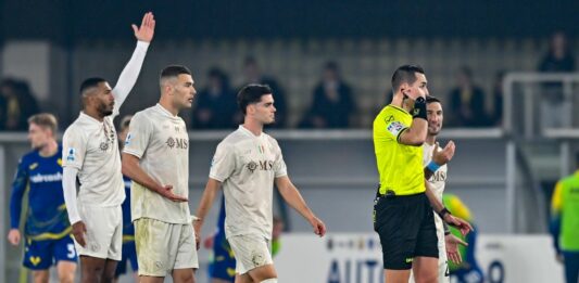 Verona-Como 0-1, Douvikas consegna l’Europa ai lariani
