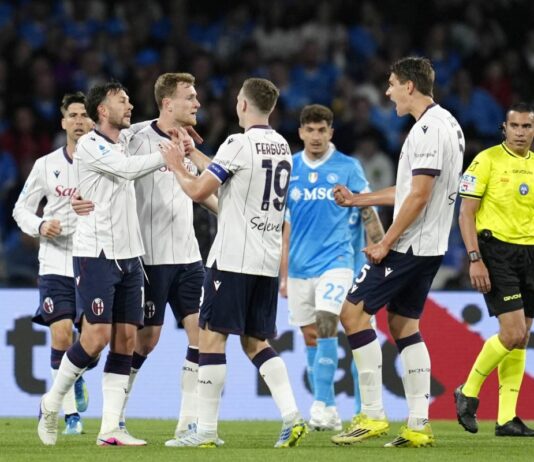 Napoli ko contro il Bologna, rinviata la qualificazione Champions