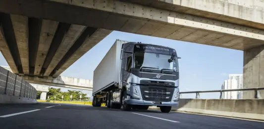 Volvo Trucks lancia nuovi motori, meno consumi e pronti all’idrogeno