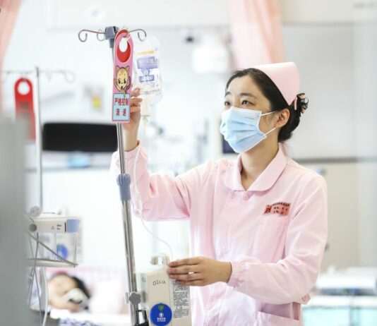 Cina, numero di infermieri cresciuto del 29% in 5 anni