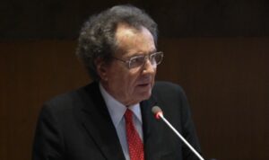 Intesa Sanpaolo, nel Piano di Impresa 30percento nuovo credito per ambiente e sociale