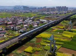 Cina, investimenti nel settore ferroviario in aumento del 3,2% nei primi 4 mesi