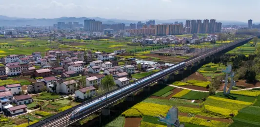 Cina, investimenti nel settore ferroviario in aumento del 3,2% nei primi 4 mesi