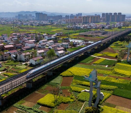 Cina, investimenti nel settore ferroviario in aumento del 3,2% nei primi 4 mesi