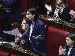 Schlein “Governo Meloni vive chiuso nel palazzo, no a larghe con intese con FI”