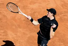 Sinner batte Rublev in due set, è semifinale a Roma con record