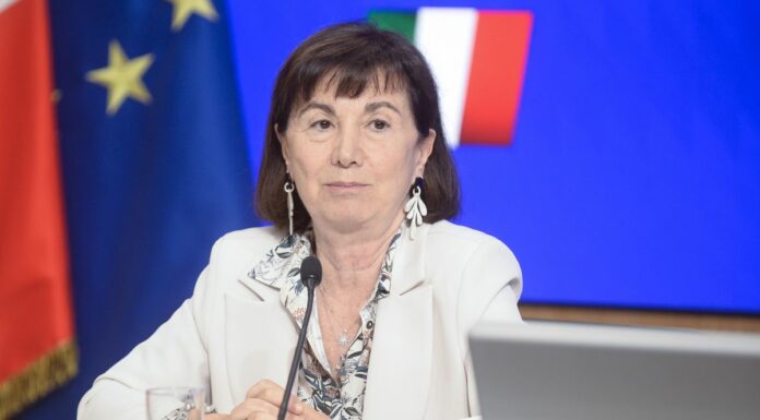 Famiglia, Roccella “Preservare eccezione italiana da cultura della post-modernità”