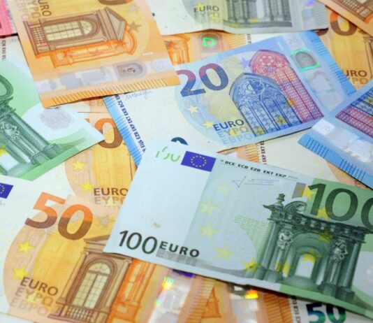 Ad aprile in crescita i prestiti a famiglie e imprese