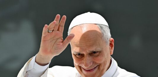 Papa Leone alle banche “Guadagno e solidarietà non siano antagonisti”
