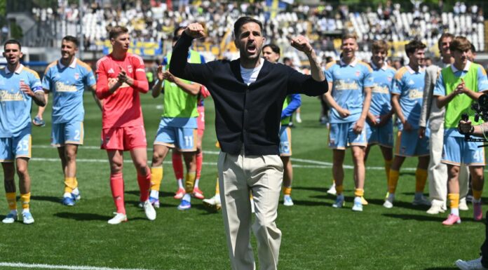 Il Como batte il Parma, aggancia la Juve e va a -2 dal 4° posto