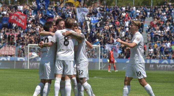 Napoli aritmeticamente in Champions, vittoria per 3-0 a Pisa