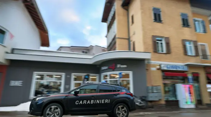 Napoli, trovati i corpi senza vita di due donne in un cantiere edile