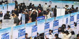 Cina, il mercato del lavoro stabile ad aprile