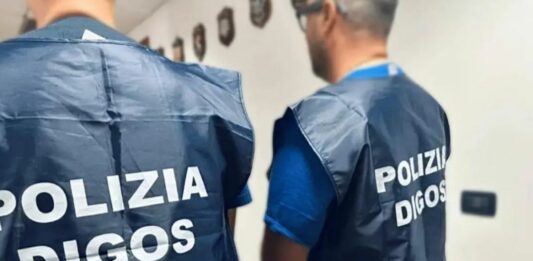 Siena, denunciati 13 minorenni per propaganda di idee fondate sull’odio razziale