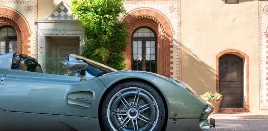 Pirelli, con il Cyber Tyre 1.500 chilometri al volante della Pagani Utopia