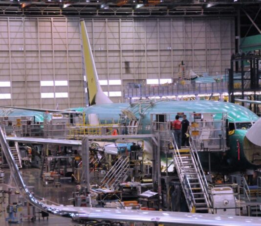 Cina, il ministero del Commercio annuncia l’acquisto di 200 Boeing