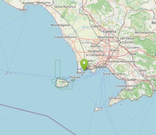Napoli, forte scossa di magnitudo 4.4 nei Campi Flegrei