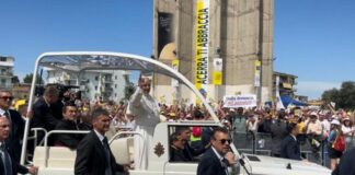Il Papa ad Acerra “Un cambiamento di mentalità risanerà la Terra dei Fuochi”