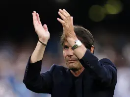 Napoli, ufficiale la risoluzione consensuale con Antonio Conte