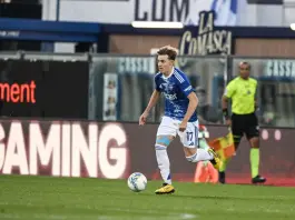 Il Como piega 4-1 la Cremonese e vola in Champions