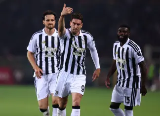Vlahovic non basta alla Juve: pari nel derby, sarà Europa League