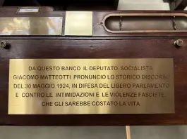 Camera, una targa sullo scranno di Matteotti. Fontana “Omaggio alla sua memoria”