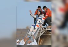 Atterrata in Cina la capsula di rientro della stazione spaziale Shenzhou-22