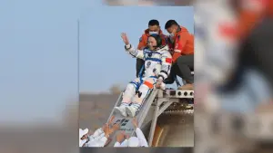 Atterrata in Cina la capsula di rientro della stazione spaziale Shenzhou-22