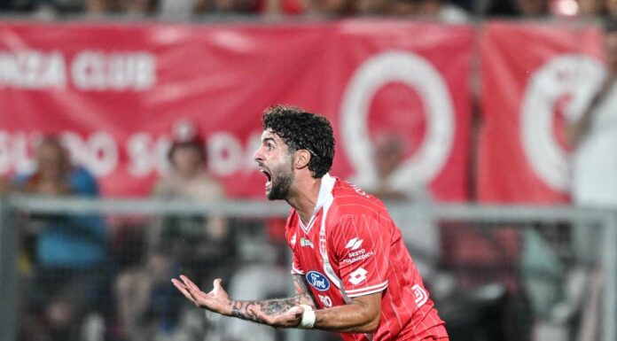 Il Monza torna in Serie A, Catanzaro vince 2-0 ma non basta