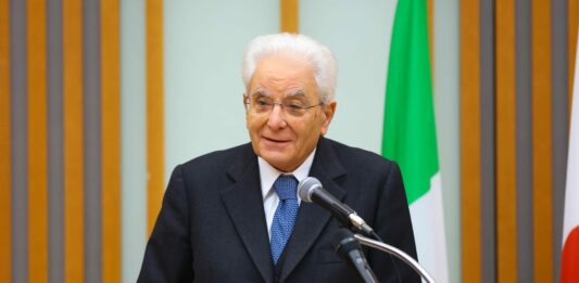 Mattarella “Impegno nazionale per Taranto”. Meloni “A settembre tavolo sull’ex Ilva”