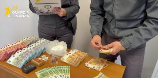 Spacciatore arrestato a Partinico, sequestrati mezzo chilo di cocaina e circa 70.000 euro in contanti