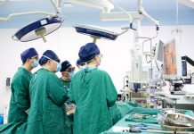 Cina: Jilin, medici eseguono interventi chirurgici con tecnologie avanzate (2)