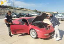 Catanzaro, confiscata una falsa Ferrari F355 GTS con design Pininfarina