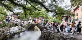 Cina: vacanze per la Festa del Lavoro tra turismo e tempo libero (1)