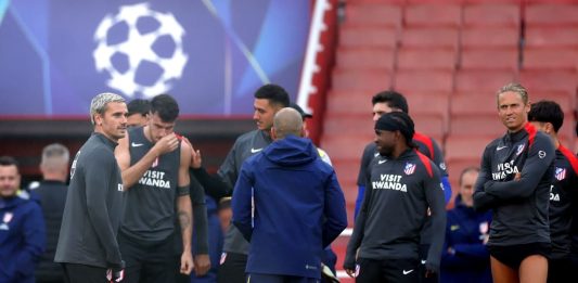 Arsenal fans set off fireworks near Atletico Madrid’s hotel, colchoneros complaint to UEFA