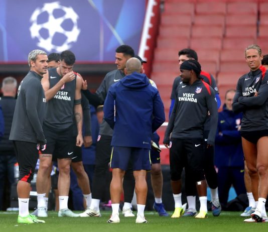 Arsenal fans set off fireworks near Atletico Madrid’s hotel, colchoneros complaint to UEFA